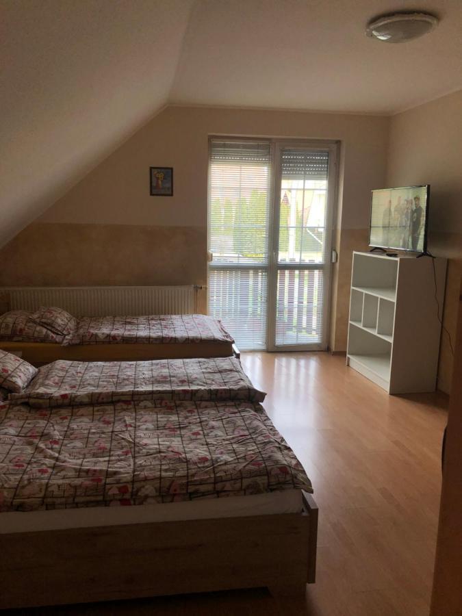 Imre Apartman Hajduszoboszlo Exterior photo
