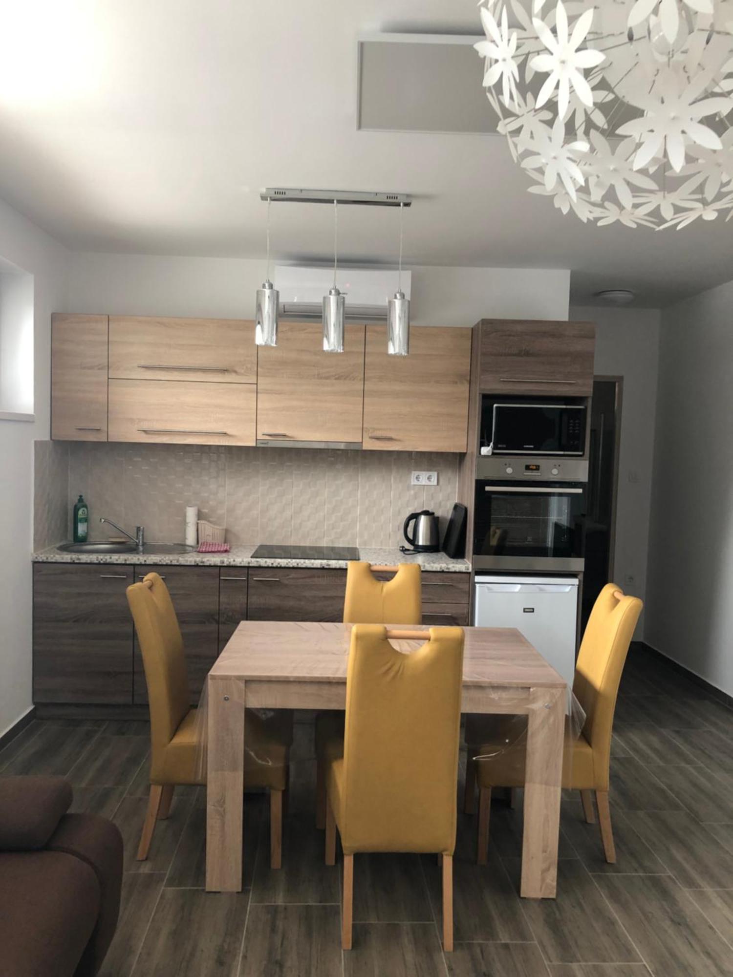 Imre Apartman Hajduszoboszlo Exterior photo